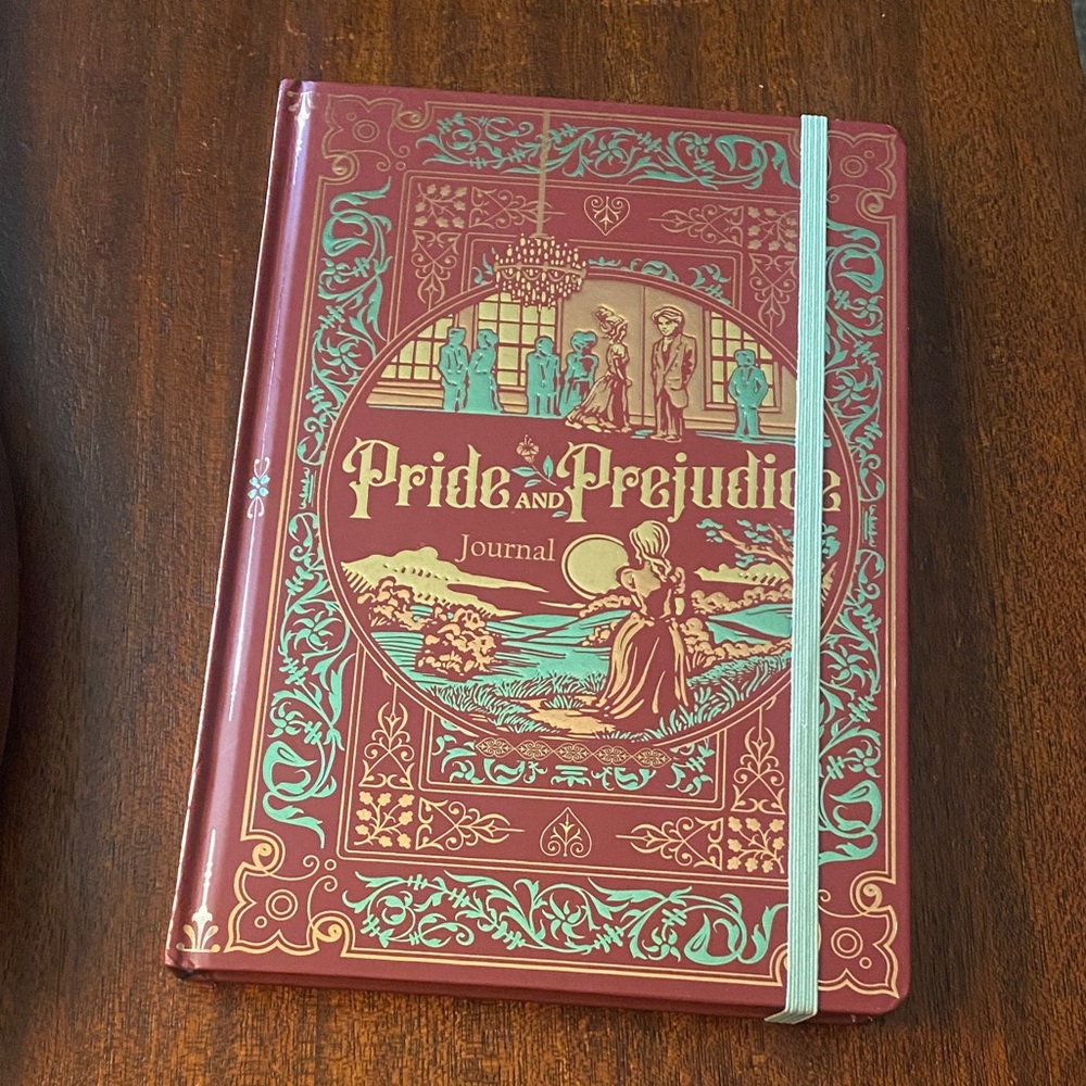 NWOT BOOK LOVERS JOURNAL, Pride and Prejudice book cover, gold pages, book mark